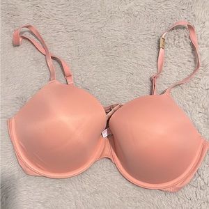 NWT. PINK bra